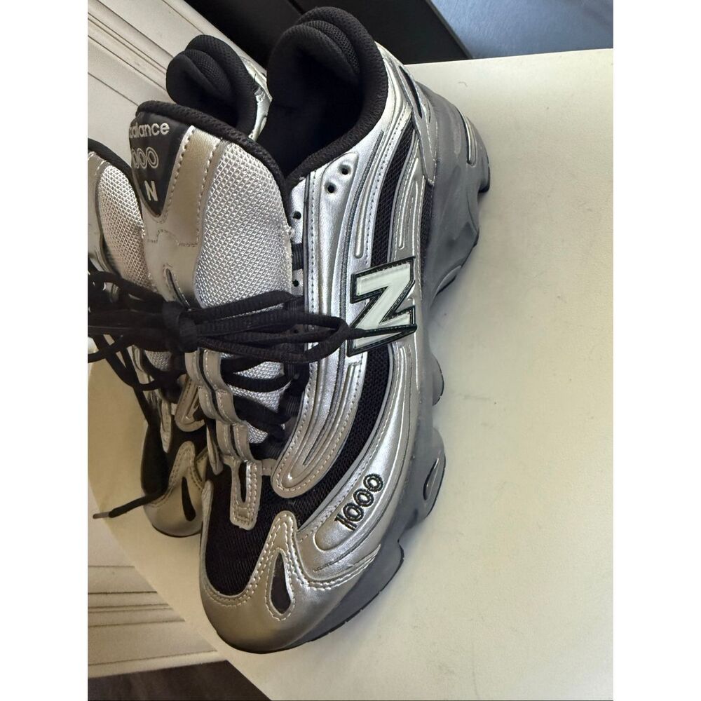 New Balance Men's Metallic M1000 Lace-up Sneakers Silver Size 9 - Picture 9 of 15